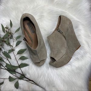 Steve Madden suede wedges